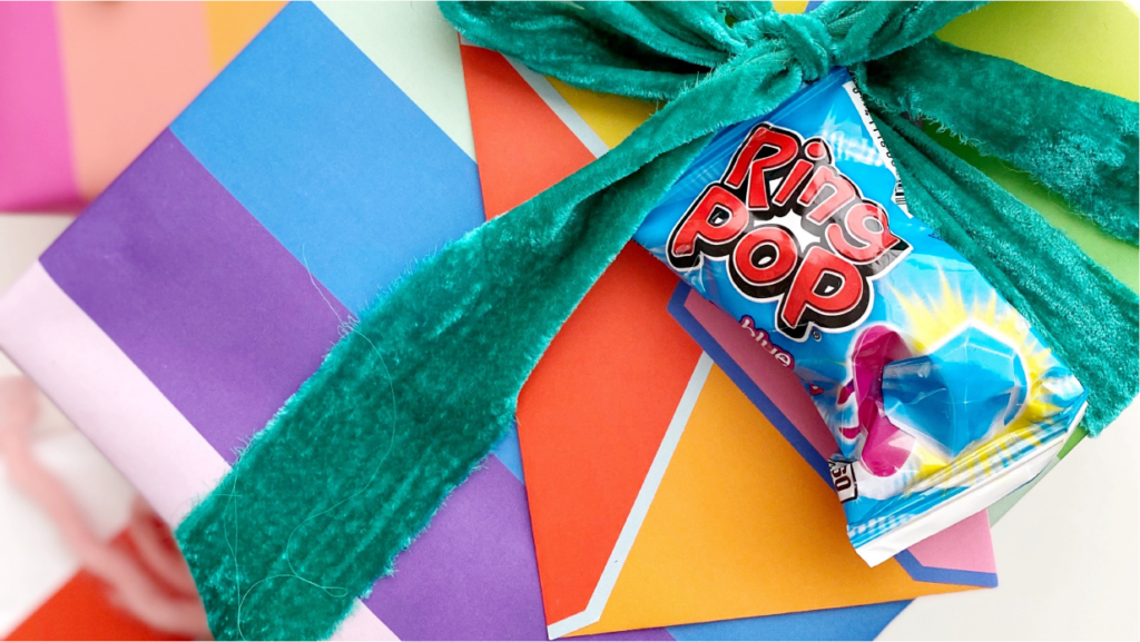 A Pop of Flair!